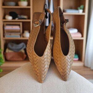 ZARA Tan Pointed-Toe Ankle Strap Slingback Woven Flats Buckle Closure-US 10